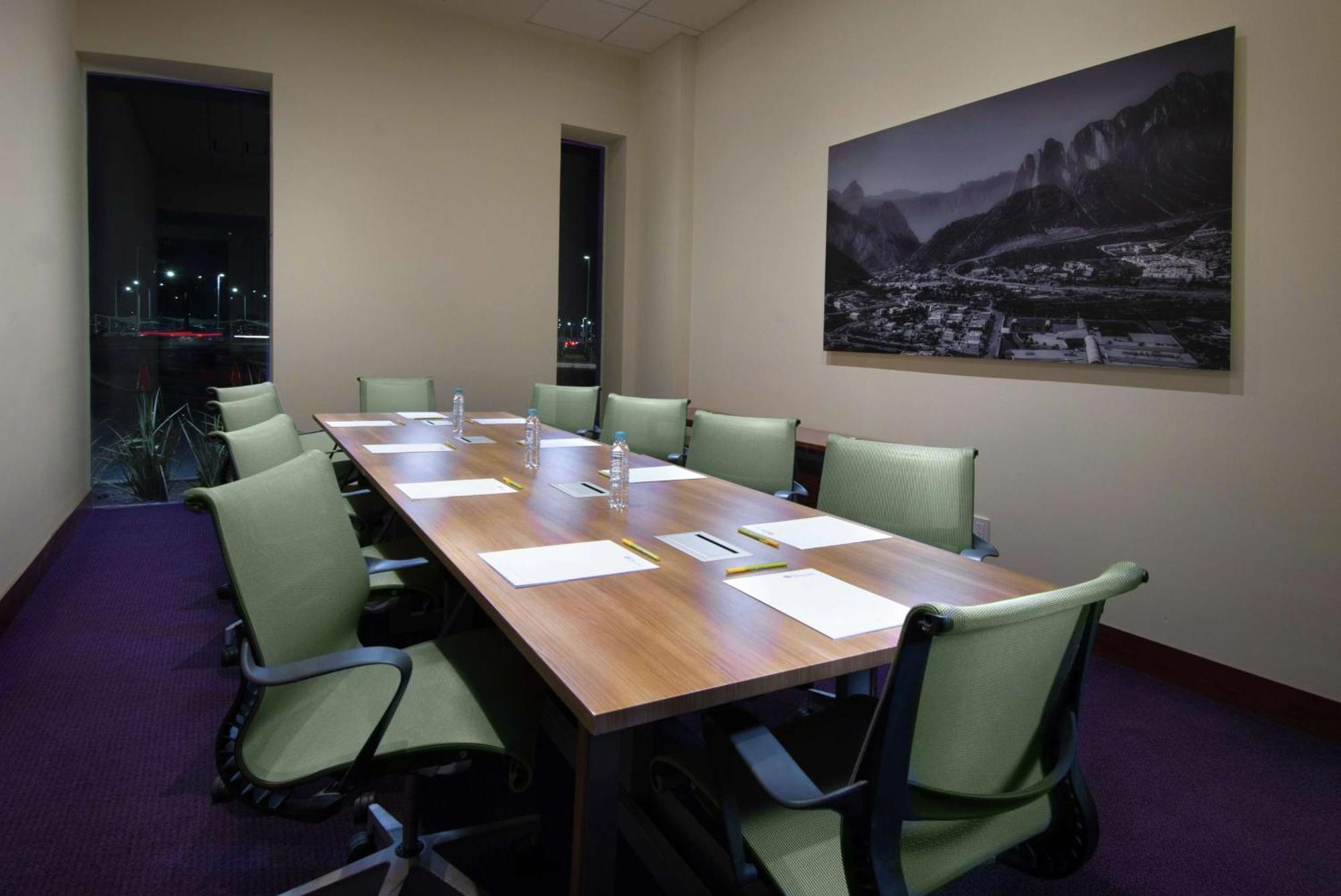 Hilton Garden Monterrey Airport 3*